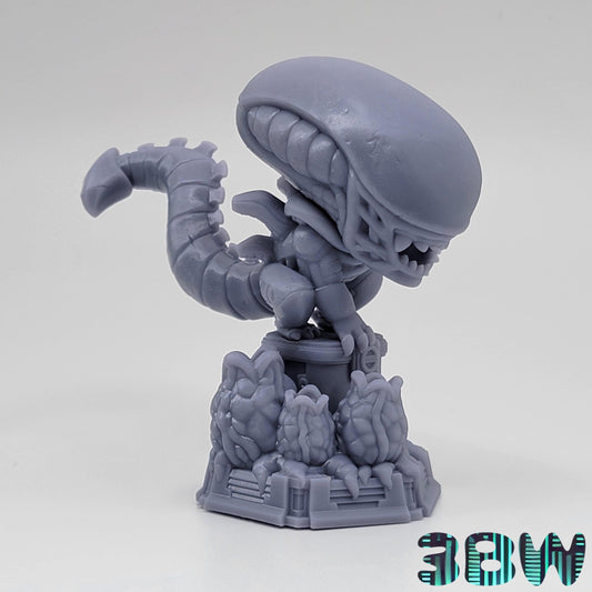 Chibi Xenomorph | 3-Inch Resin Model Kit | DIY Alien with Facehugger Eggs