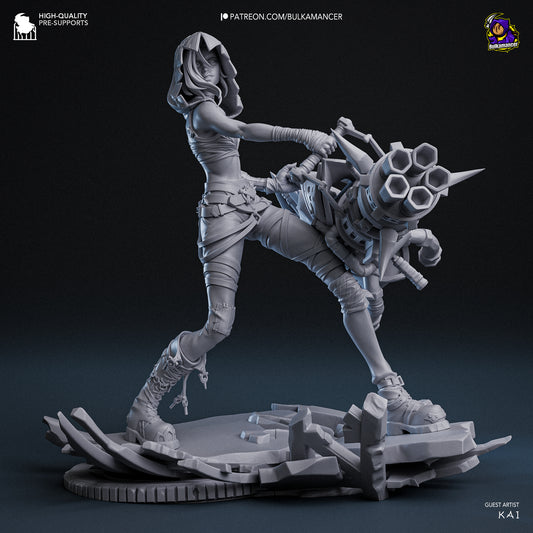 Fractured Jinx | 9-Inch Resin Model Kit | Arcane Loose Cannon of Zaun