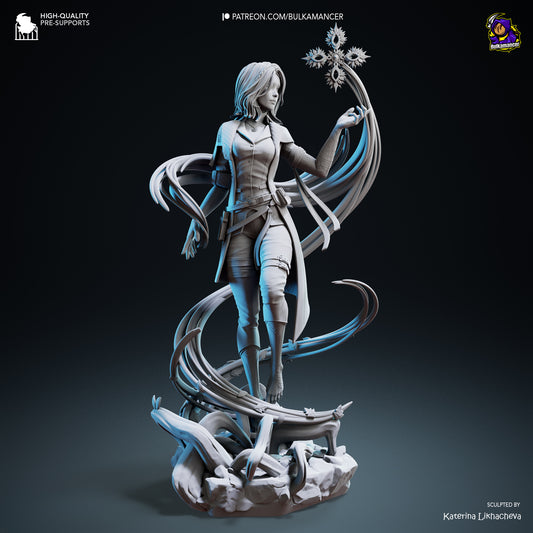 Lune | 11-Inch Resin Model Kit | DIY Clair Obscur: DIY Expedition 33 Wasteland Scavenger