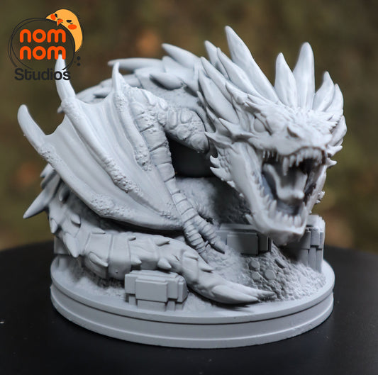 Chibi Smaug | 2.5" Resin Model Kit | DIY The Hobbit Dragon on Gold Pile