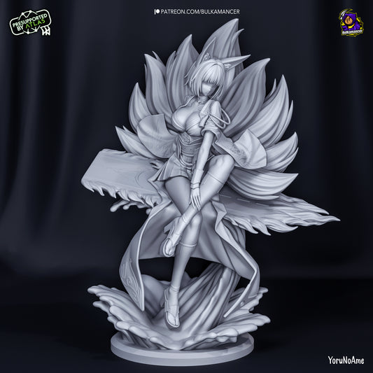 Kaga | 10-Inch Resin Model Kit | Azur Lane Nine-Tailed Carrier Fox