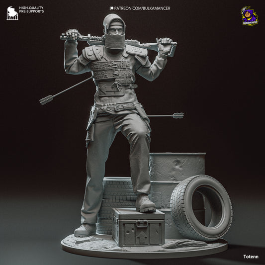 Survivor | 9.5-Inch Resin Model Kit | DIY Rust Post-Apocalyptic Scavenger